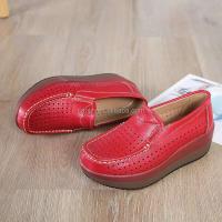 Nuevo sofá cerrado de alta calidad para caminar EVA ani slip cómodo zapatos deportivos informales de moda para mujer talla grande 41 a bajo precio - details 6