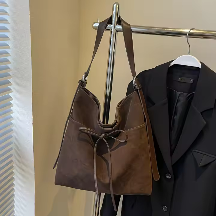 Bolso de mano de ante para mujer, estilo vintage, gran capacidad de moda, informal y versátil, cierre de cremallera, forro de poliéster - 1
