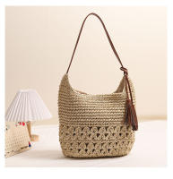 Bolso de paja hueco con flecos, bolso de playa tejido para vacaciones, bolso de hombro casual - details 1
