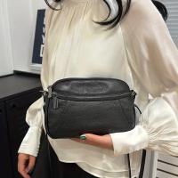 Bolso Cruzado de Cuero Genuino para Mujer Color Sólido, Mini Bolso de Hombro a la Moda con Doble Cremallera, Correa Desmontable, Forro de Poliéster - details 7