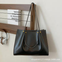 Nuevo Bolso de mano suave para mujer, bolso de hombro sencillo y grande para ir al trabajo - details 2