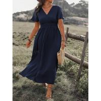 Vestido largo de verano 2024 de color sólido con cuello en V, manga acampanada, cintura elástica, adelgazante y con abertura. - details 13