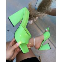 Nuevos tacones altos femeninos de una sola línea con punta de pez gruesa de gran tamaño en color caramelo en verano (Regalo 2 piezas) - details 10
