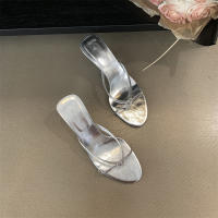 Nuevo diseño de nicho temperamento elegante amor diamantes de imitación tacón alto punta abierta tacón fino zapatillas geniales sandalias romanas - details 3