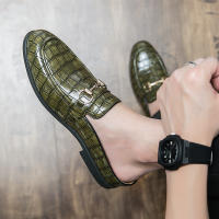 Sandalias con diseño de piedra sintética para hombre, zapatos con hebilla de herradura, tacón versátil, a la moda - details 7