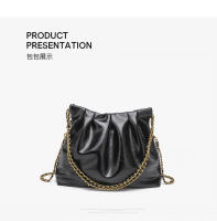 Bolsos de mujer de gran capacidad a la moda, nuevo bolso de mensajero de cadena plisada con textura de alta calidad en color sólido. - details 19