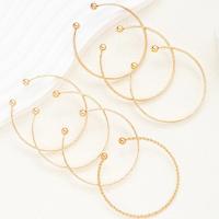 7 unids/set de pulseras Punk de Color dorado para mujer, ropa de calle, estampado de corazón gótico, diseño de Metal, brazalete abierto, regalos de joyería 2025 - details 8
