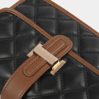 Xiaoxiangfeng cadena de diamantes pequeño bolso cuadrado nuevo de moda y versátil, bolso de mensajero portátil popular para mujer bolso de hombro texturizado - details 19