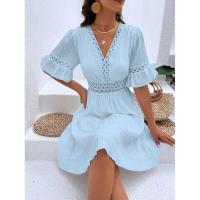 Vestido de verano para mujer, nuevo estilo, con costuras, escote en V y cintura de color liso. - details 1