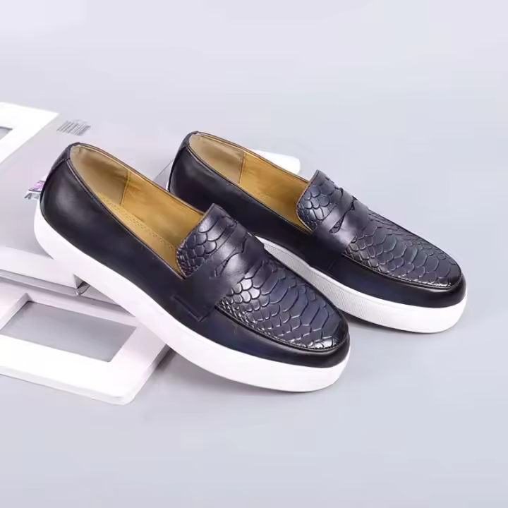 Zapatos informales de cuero para hombre con punta redonda de piel de vaca para otoño, nuevos zapatos de moda con patrón sólido para hombre - 1