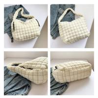 Bolso de hombro tipo bandolera con diseño de nubes plisadas para mujer, bolso de mano de gran capacidad con doble cara y doble tirón - details 25