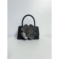 Bolso Messenger de Cuadrado Pequeño con Cadena de Flor Rosa de Diamantes de Imitación Brillantes - details 17