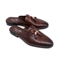 Sandalias puntiagudas de verano en relieve tejidas de cuero - details 19
