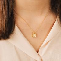 Collar de primera letra para mujer, cerradura de acero inoxidable - details 2