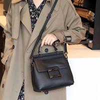 Bolso Cruzado de Cuero Genuino para Mujer Versátil Estilo de Bolso de Mano con Cierre Magnético - details 7
