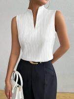 Nueva camiseta casual ajustada de mujer con cuello en V, camiseta casual delgada sin mangas de corta distancia - details 4