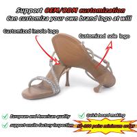 Sandalias altas con cadena de metal de nuevo diseño, zapatos abiertos de cuero suave con tacones expuestos, punta cuadrada para mujer - details 11