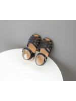 Sandalias de verano para niñas, zapatos para niños pequeños, sandalias suaves de princesa para la playa para niños, sandalias romanas con recortes tejidos y puntera - details 7