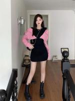 Vestido de manga larga de dos piezas falso empalmado, falda corta ajustada con hombros descubiertos y nicho de otoño - details 2