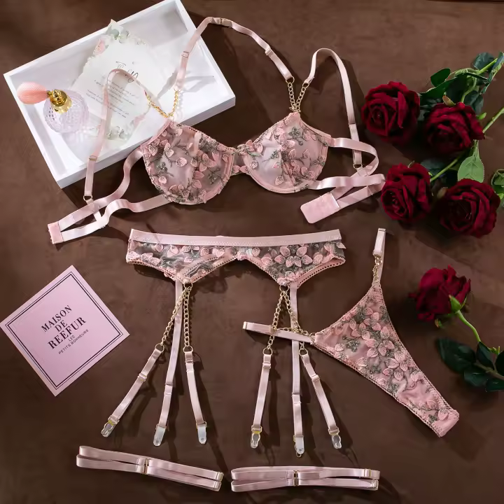 Conjunto de Sujetador con Cadena Sexy con Perspectiva de Flor Conjunto de Ropa Interior de Mujer con Brodería - 1