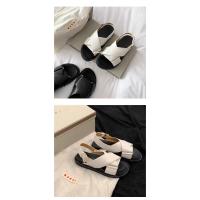 Sandalias planas de piel auténtica para mujer, zapatos romanos de plataforma, informales, de marca de lujo, tendencia de verano, 2024 - details 2