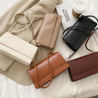 Bolsos pequeños para mujer hechos de suave cuero PU, bolso de hombro y bolso con bolsa de emoción, estilo vintage - details 25