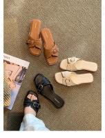 Sandalias de tacón bajo con hebilla de cinturón y punta abierta con cabeza cuadrada biselada retro pequeña para mujer en verano - details 3