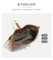 Bolso tote de gran capacidad para mujer, nuevo, de alta gama, para viajes diarios, bolso de hombro de moda, bolso de color sólido, tendencia. - details 7