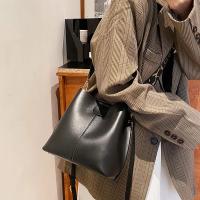 Bolso de hombro pequeño de cuero Pu para mujer, bandolera de cubo, informal, de alta calidad, a la moda - details 5
