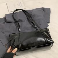 Bolso tipo almohada estilo Boston coreano con colgante, bolso tipo dumpling de PU de color sólido, diseño minoritario vintage para mujer, bolso de hombro para ir al trabajo. - details 1