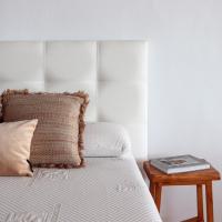 Tapizado Acolchado de Dormitorio Modelo Tablet Largo en Polipiel Blanco y Medida 180 x 125 cm para Camas - details 3