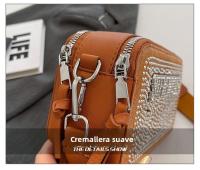 Bolso de hombro individual, nueva moda, versátil, con letras, informal, bolso cruzado, bolso para cámara, bolso cuadrado pequeño - details 6