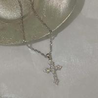 Collar con colgante de Cruz de Circonio Brillante Joyería Punk de Cadena Delgada para Mujeres y Niñas Regalo de Cumpleaños Ideal - details 6