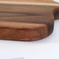 Tablas de cortar de madera gruesas, herramientas de cocina antimoho, tabla de charcutería con mango, tabla de queso de madera para platos de pan y fruta - details 7