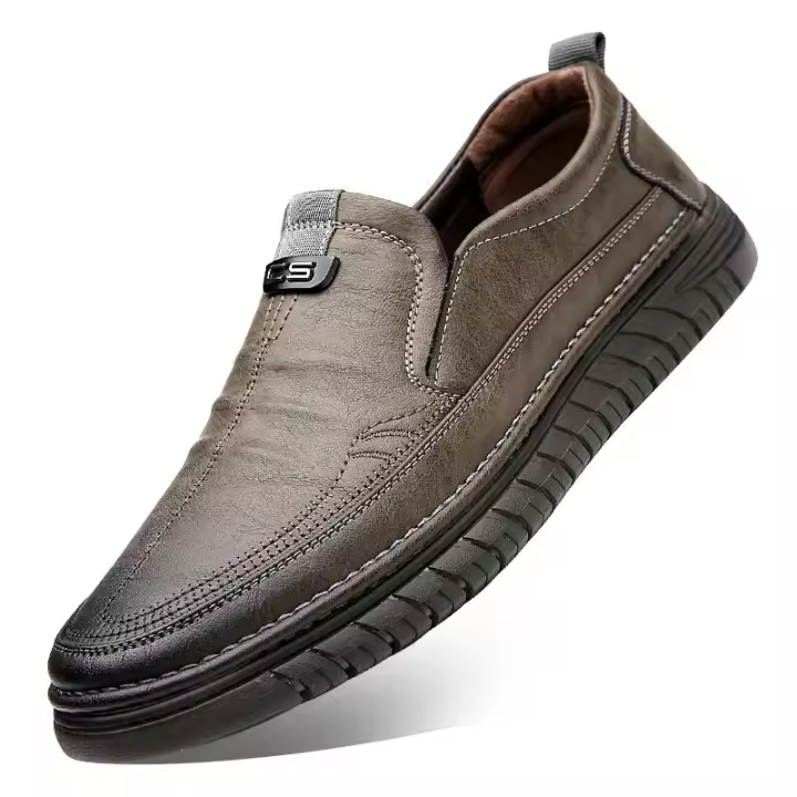 Mocasines de alta calidad para exteriores, cómodos, a la moda, suaves, clásicos, antideslizantes, hechos a mano, zapatos casuales de hombre de cuero vacuno. - 1