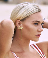 Pendientes de Cadena de Acero Inoxidable Dorado de 18K con Lazo Minimalistas y Dulces para Mujeres - details 6