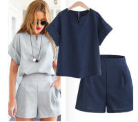Traje casual de dos piezas con pantalones cortos y top de manga corta de talla grande de verano - details 1