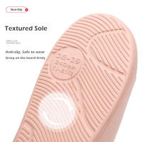 Zapatillas de moda para hombre y mujer, sandalias suaves de EVA, zapatos ligeros para amantes, toboganes de baño antideslizantes, chanclas de plataforma para el hogar, Verano - details 10