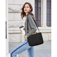 Bolsa cruzada de lona con múltiples compartimentos para mujer, de gran capacidad y con secciones. - details 4