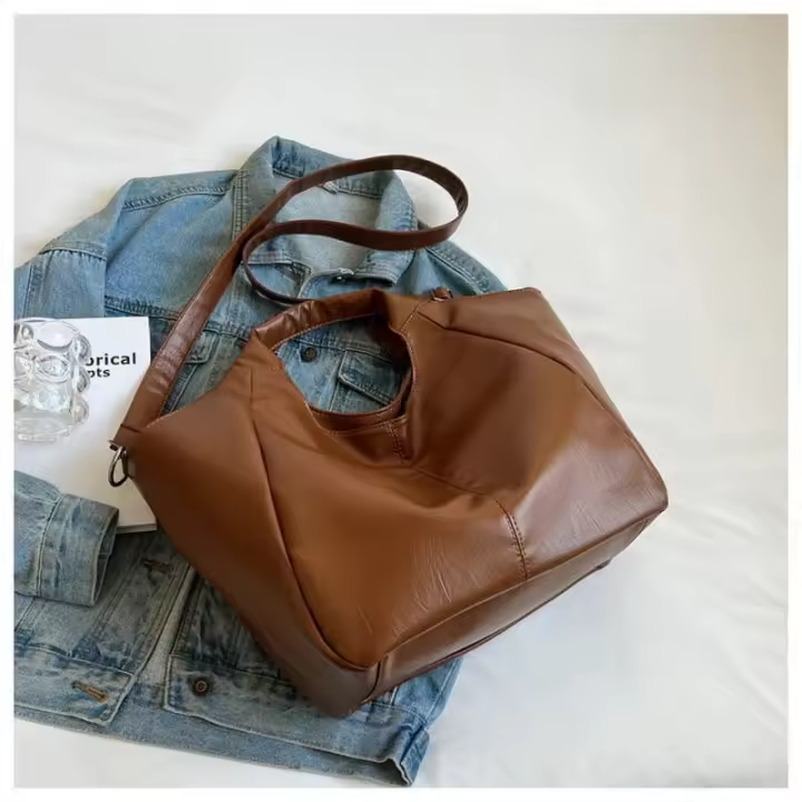Bolso de Hombro de Cuero Suave de Lujo Gran Capacidad 500ml Bolso Crucero Único para Mujeres Negro - 1