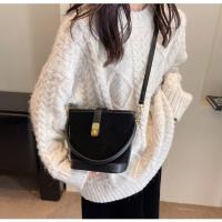 Bolso de Mujer de Gran Capacidad Bolso Cuadrado Mate, Sentido de Alta Gama, Bolso Portátil para las Axilas - details 46