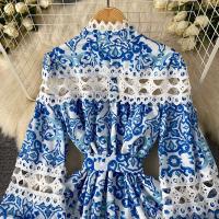 Minivestido ajustado con agujeros y manga acampanada para mujer, minivestido con estampado ral, cuello levantado, con cordones y cintura alta - details 24