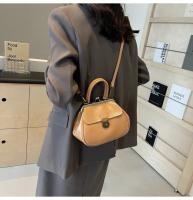 Elegante bolso cruzado negro para mujer, bolso de hombro retro chic con cierre dorado, perfecto para la moda de otoño e invierno - details 15