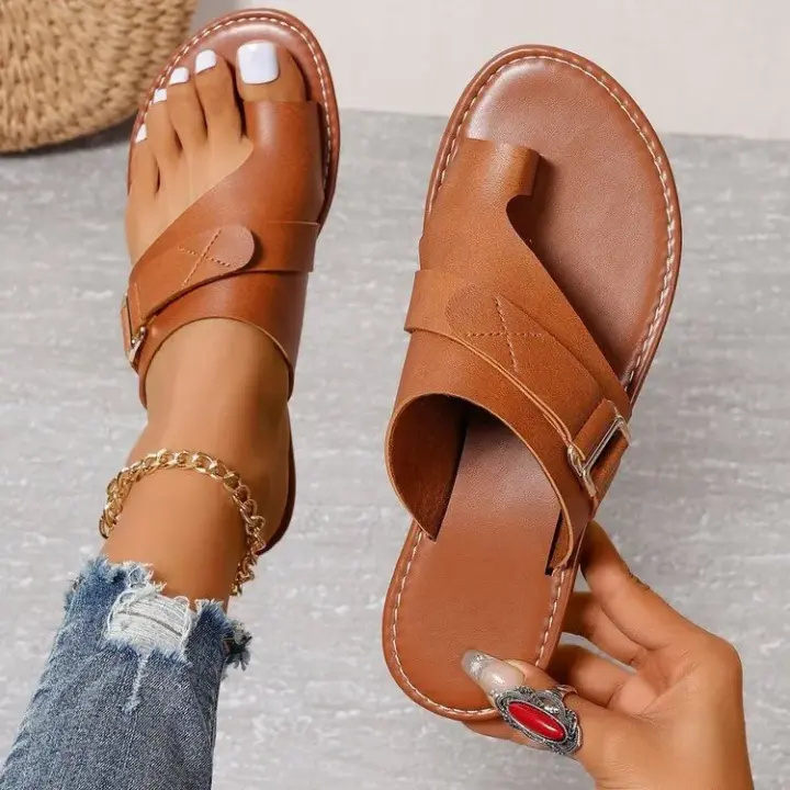 Sandalias informales de exterior para mujer, zapatos de playa, chanclas planas, sandalias con Clip para caminar, hebilla romana, novedad de verano - 1