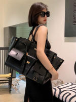 Bolsa de mano Neutral Spice Girl, nueva, de gran capacidad, para viajes diarios, de cuero, estilo punk, con cierre y asa de ala. - details 13
