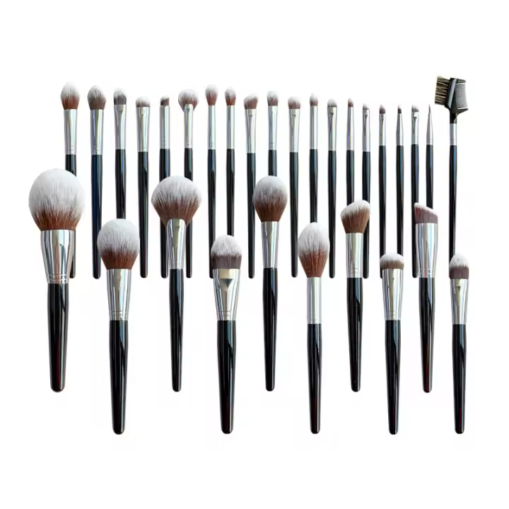 Set de 30 Brochas de Maquillaje de Alta Calidad Brocha de Sombra de Ojos Negra y Plateada, Brocha Corrector, Brocha Recortadora, Brocha para Rubor - 1