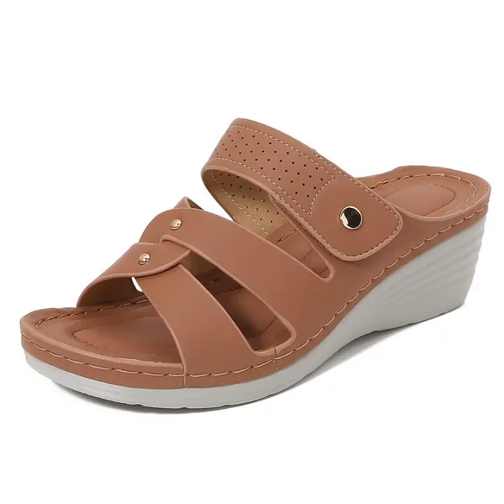 Cómoda Sandalia Plateada Primavera/Verano 2025 Nueva Moda Casual Tacón Inclinado Playa Calzado Exterior Mujer Zapatos Frescos Drag - 1