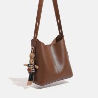 Bolso de cubo de cuero suave para mujer, nicho de sentido Premium, nuevo temperamento, bolso de mensajero simple de gran capacidad - details 4