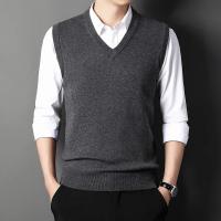 Chaleco tejido con cuello en V para hombre, suéter cálido informal a la moda, Top versátil, Color sólido, novedad de Otoño Invierno 2024 - details 20