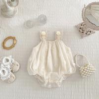 Nuevo Traje De Verano Para Bebés Niñas Con Bata De Rosas Y Pantalones Acolchados Conjunto De Camiseta Y Pantalón Estilo Lindo Y Cómodo Para El Día De Los Cien Días - details 10